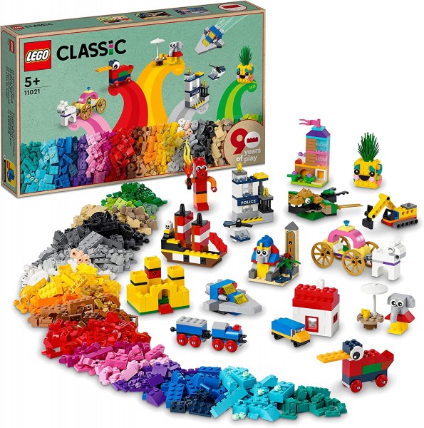 LEGO Classic 11021 90 Anni di Gioco, Mattoncini Colorati per 15 Mini Costruzioni di Modelli Iconici